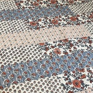 Jessica Simpson Tallulah Blue Boho Floral Full Size Quilt and One Pillow Sham